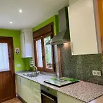 De Pascualin Con Jardin Privado En Ortigueira