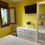 De Pascualin Con Jardin Privado En Ortigueira