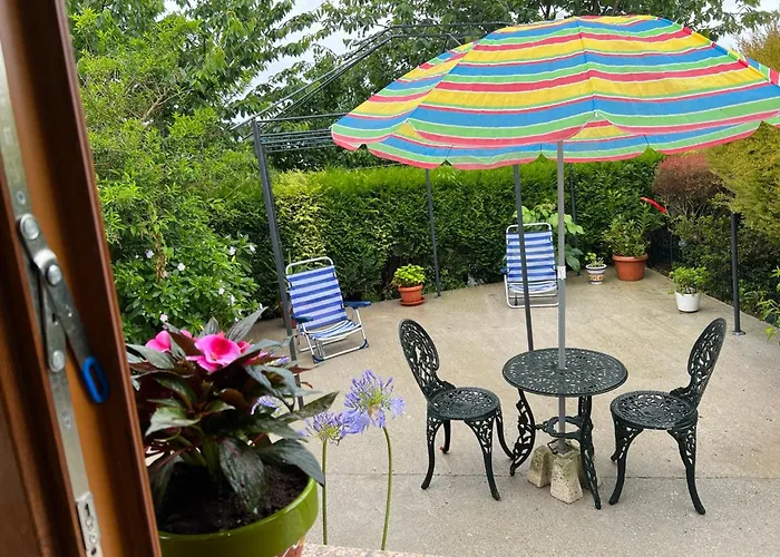 De Pascualin Con Jardin Privado En Ortigueira La Coruña